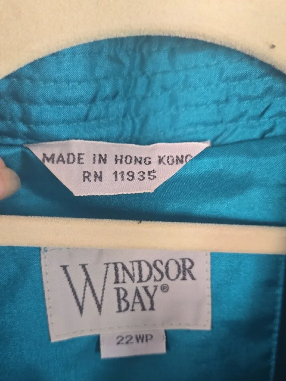 Windsor Bay stunning vintage